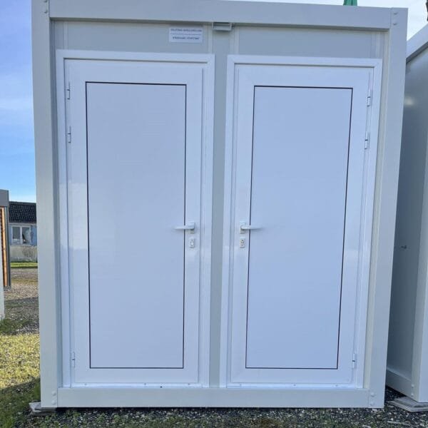 Cabina Sanitaria Doppia – WC Separati Uomo/Donna (2,3×1,35m) - immagine 2
