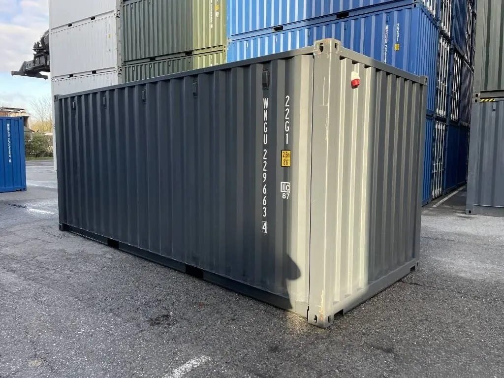 Container 20 Piedi Nuovo con Pavimento in Acciaio e Luce – RAL 7016 - immagine 8