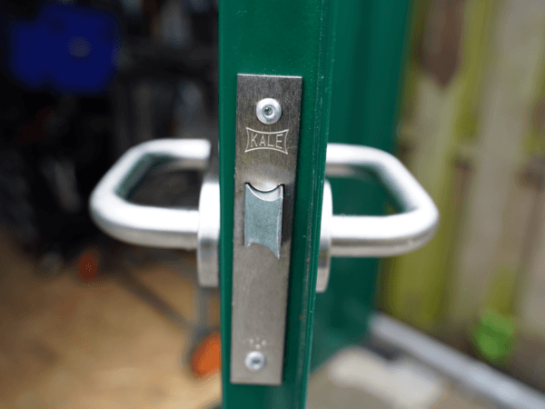 Container Bar Smontabile 3×2 Metri – Verde Turchese (RAL 6016) - immagine 3