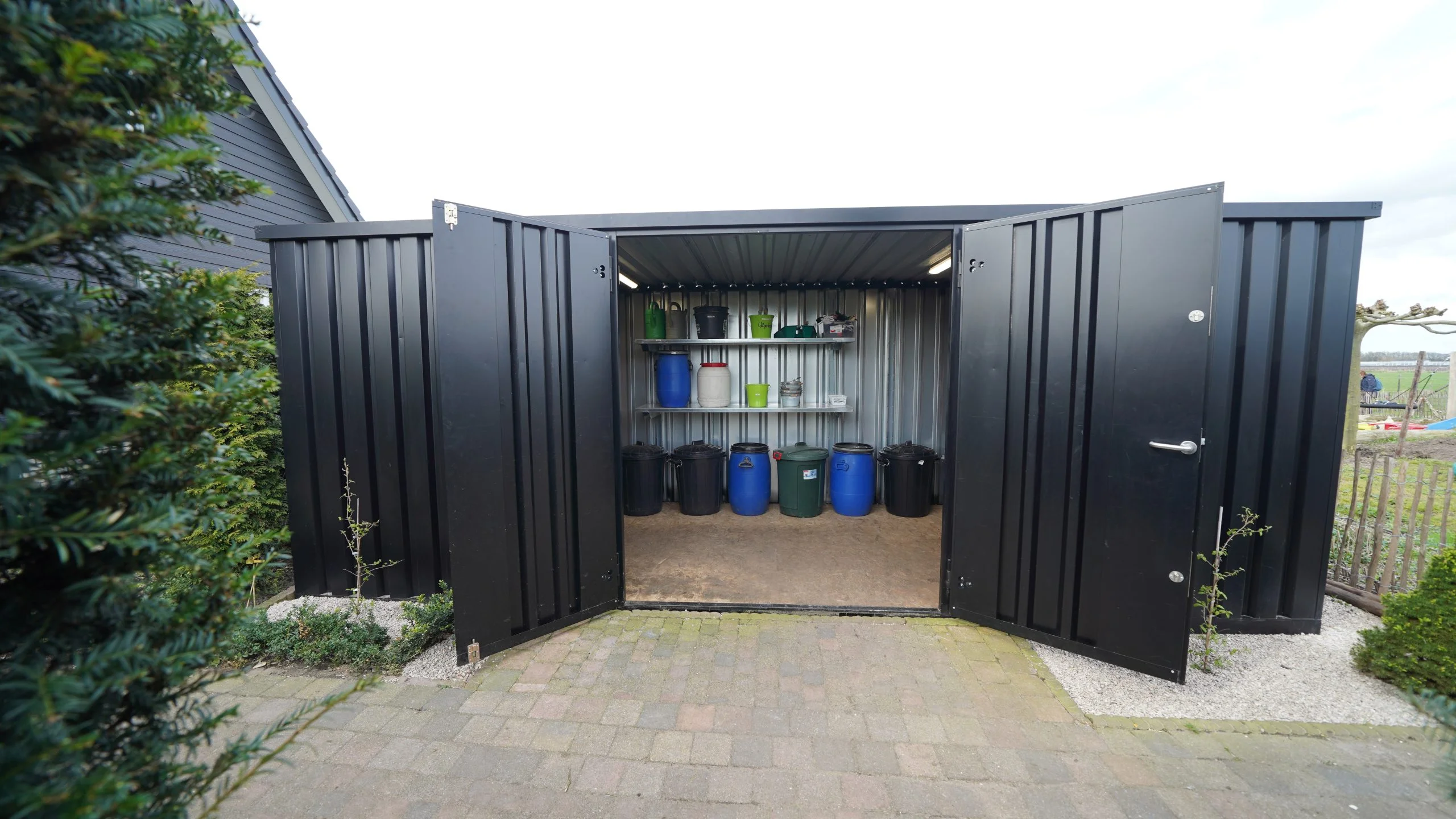 Container Smontabile 6x2m con Accesso Laterale – Nero Intenso - immagine 3