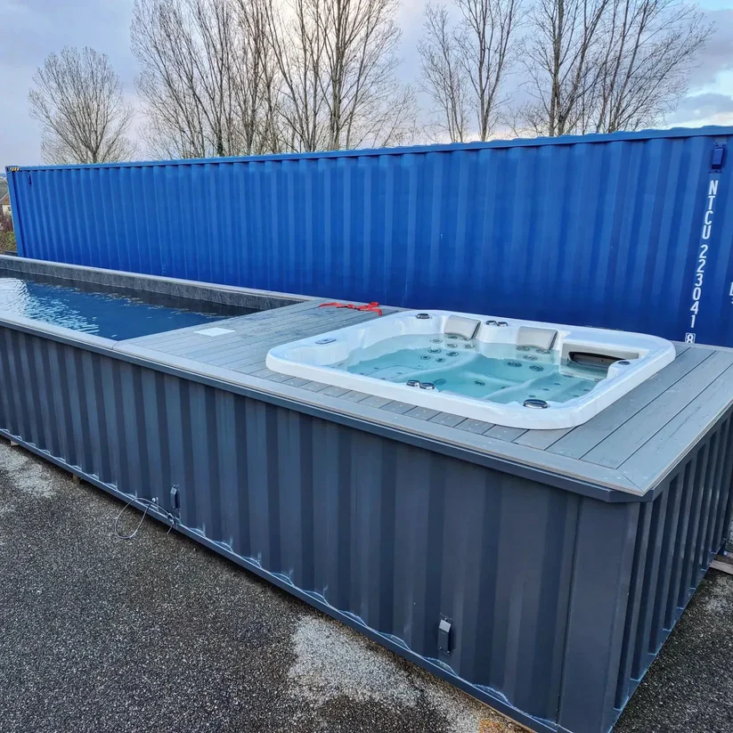 Piscina Container 40′ con Spa Idromassaggio Integrata